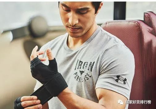 健身手套什么款式_健身手套的戴法_健身手套