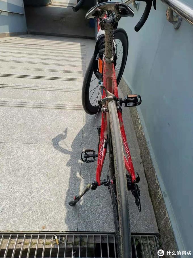 极限健身手套_极限运动手套_健身手套越紧越好吗