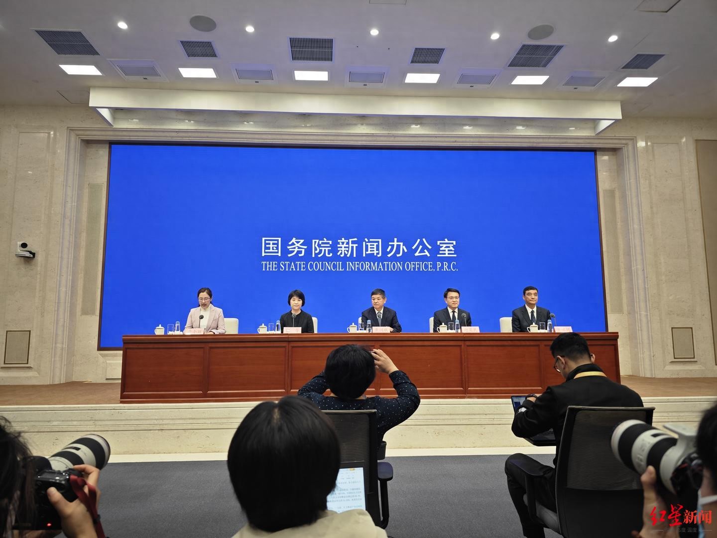 开元ky888棋牌官方版 34场部委“推动高质量发展”系列发布会，透露了哪些经济发展、民生改善的密码？