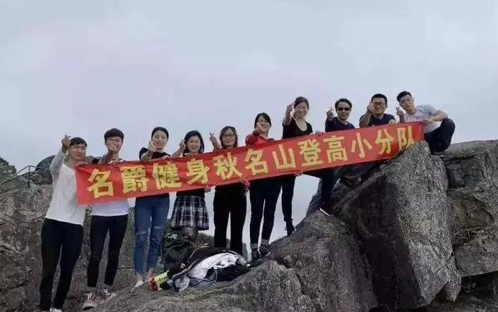 手套健身护腕怎么戴_健身手套 护腕_手套健身护腕的作用