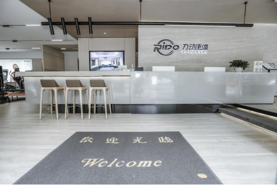 健身器材选购技巧_跑步机家用什么牌子好_健身器材如何选购