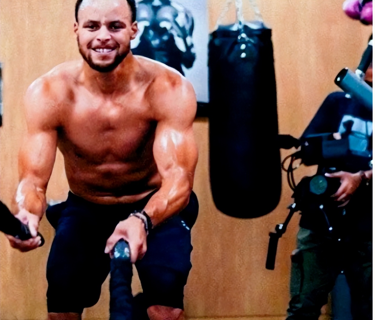 nba怎样练习弹跳_科比没天赋_姚明弹跳差