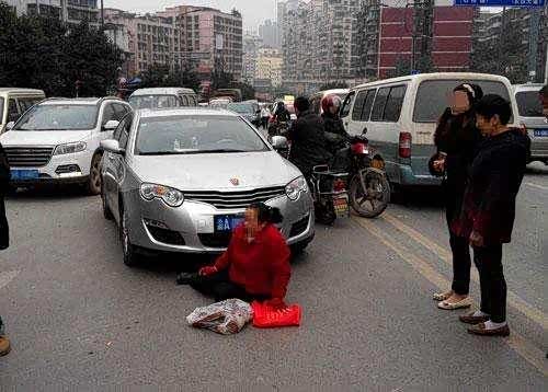 碰瓷党 货车 驾驶安全_当碰瓷党碰到女司机_碰瓷党 豪车 女司机