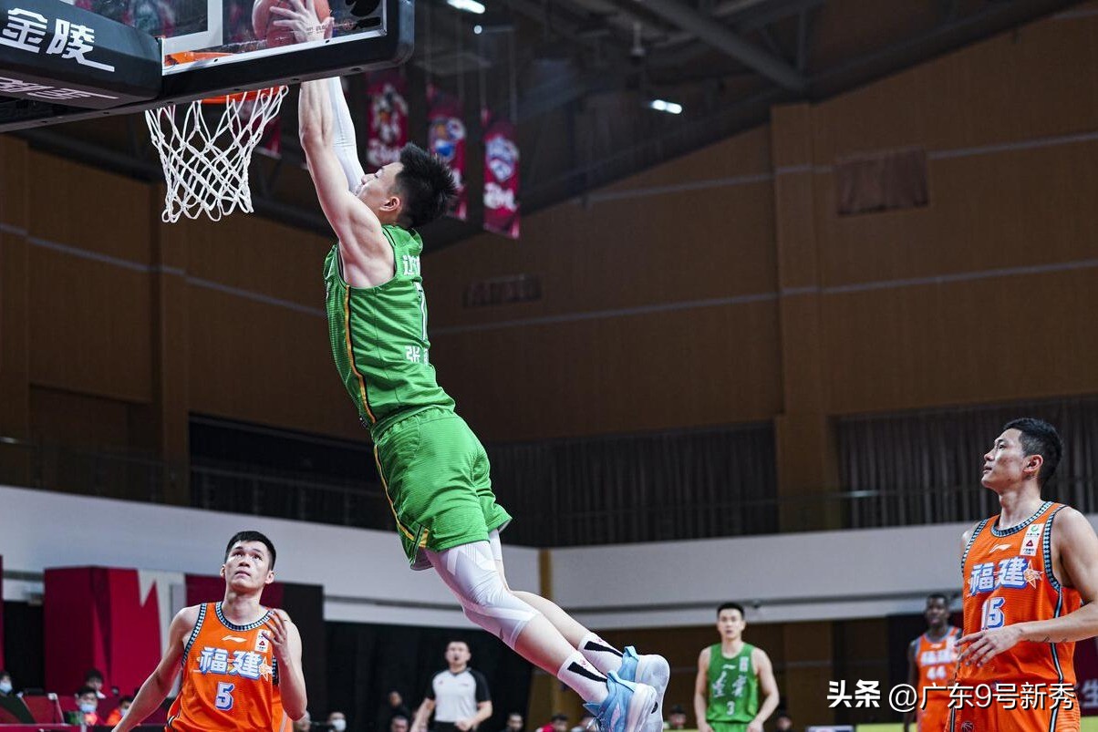 篮球练习弹跳_CBA球员身高臂展数据对比_CBA球员跳高数据对比